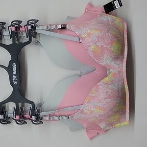STEVE MADDEN WIREFREE BRA.